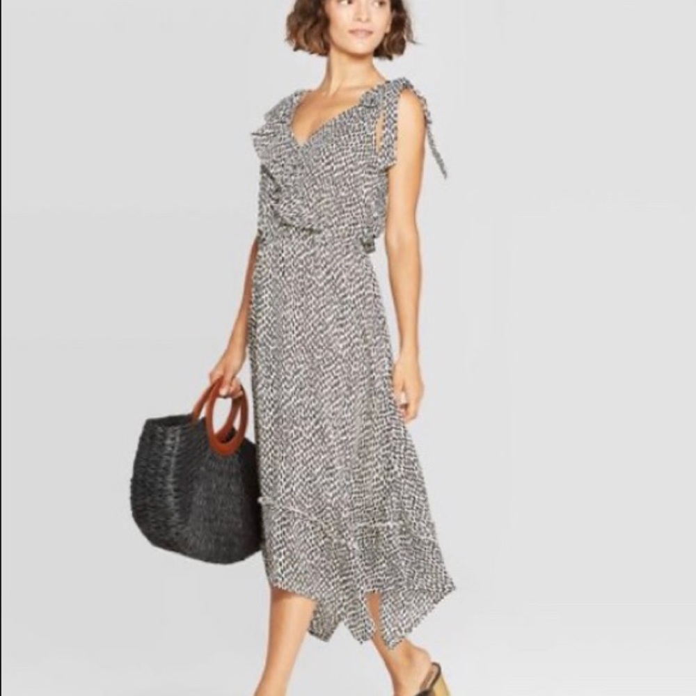 Who What Wear sleeveless leopard dress
